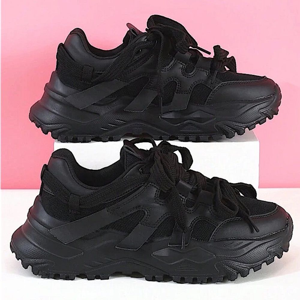 Black Platform Sneaker